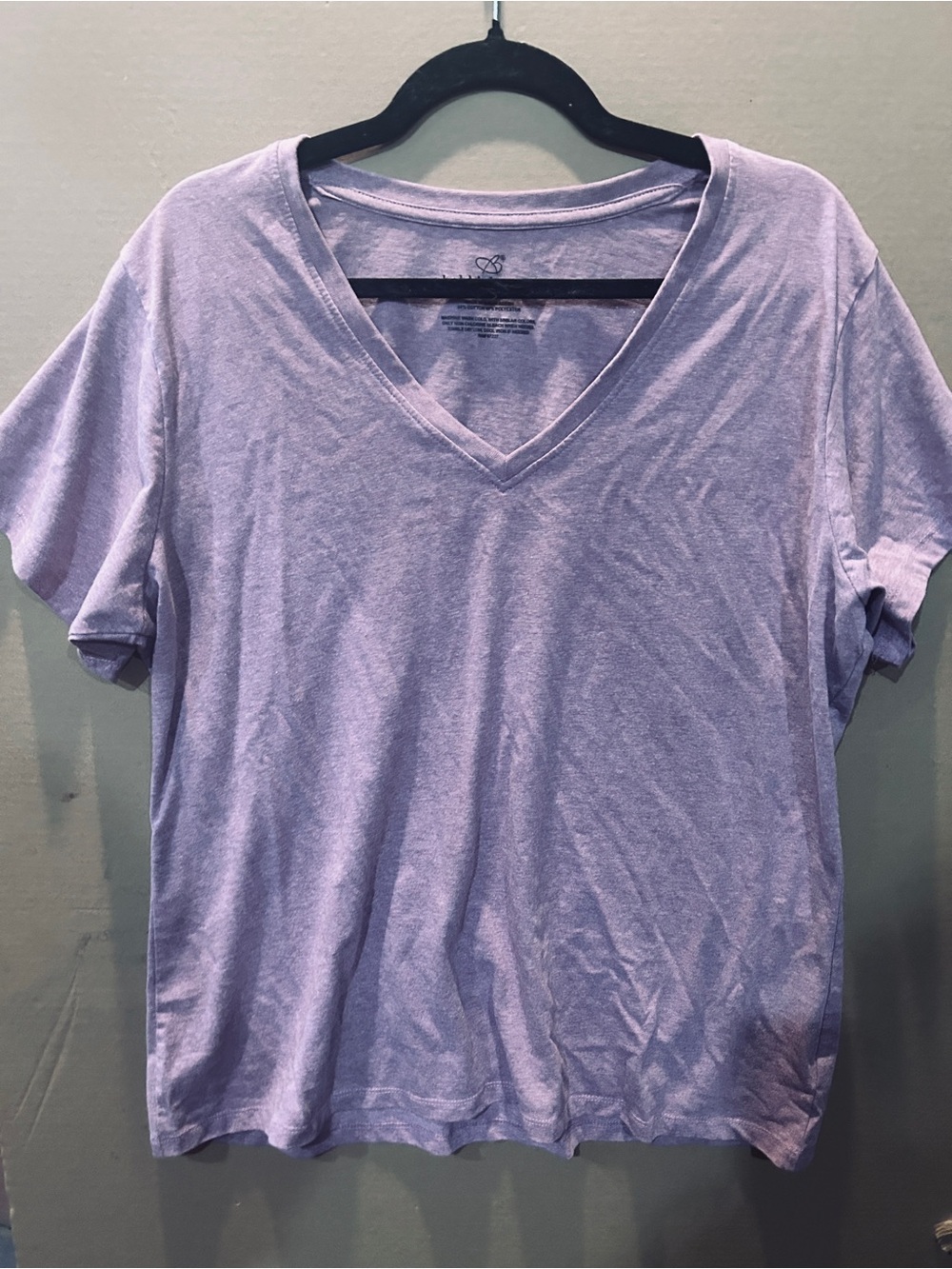 Habitat Lavender V-Neck Short Sleeve‎ Tee